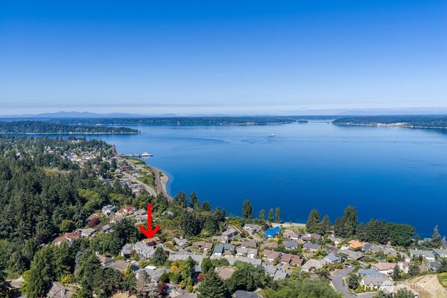 106 Chinook Lane, Steilacoom, WA 98388
