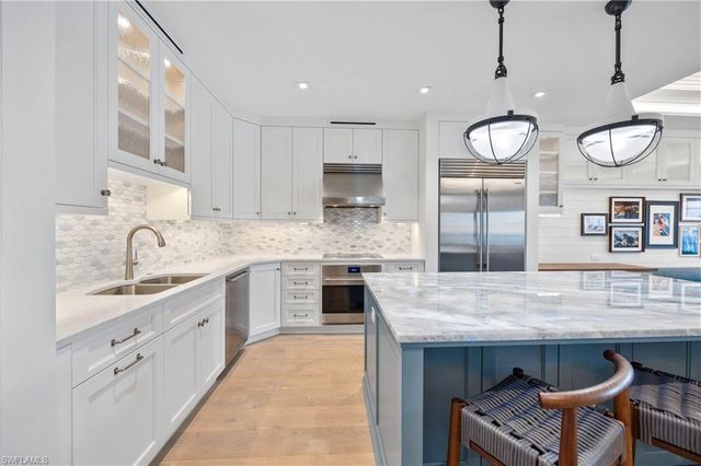 4000 Gulf Shore BLVD N # 500, Naples, FL 34103