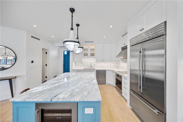 4000 Gulf Shore BLVD N # 500, Naples, FL 34103