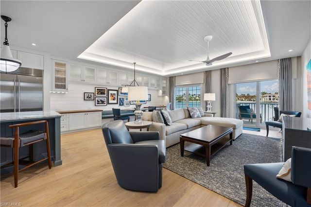 4000 Gulf Shore BLVD N # 500, Naples, FL 34103