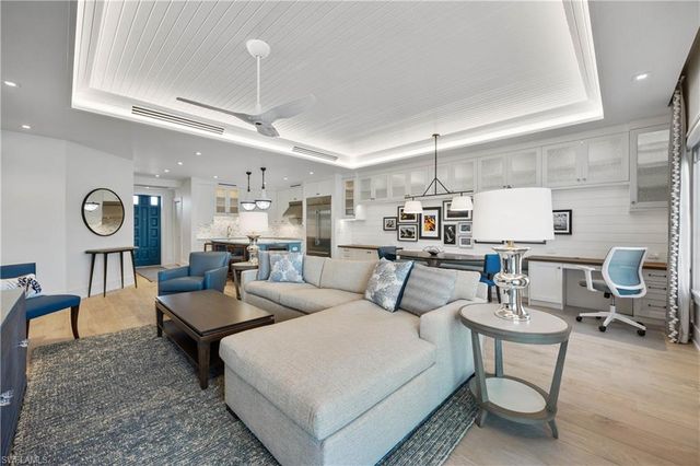 4000 Gulf Shore BLVD N # 500, Naples, FL 34103