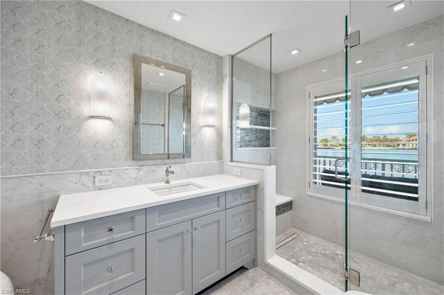 4000 Gulf Shore BLVD N # 500, Naples, FL 34103