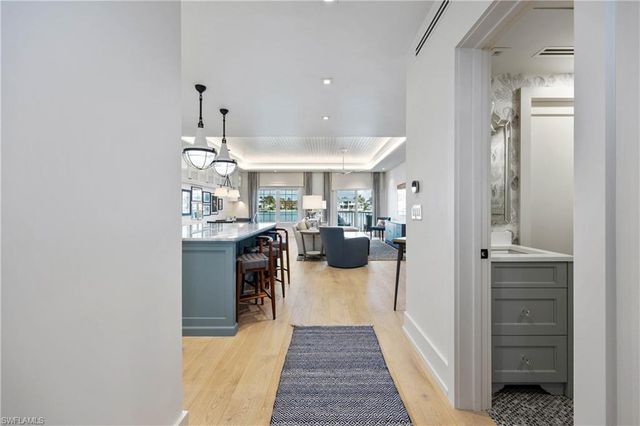 4000 Gulf Shore BLVD N # 500, Naples, FL 34103