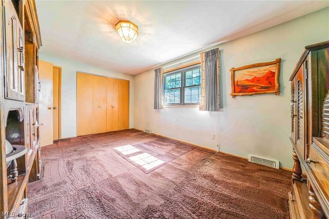 1207 Cordova Road, Mayfield Heights, OH 44124