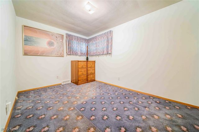 1207 Cordova Road, Mayfield Heights, OH 44124