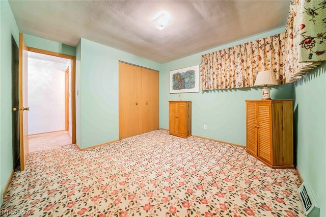 1207 Cordova Road, Mayfield Heights, OH 44124