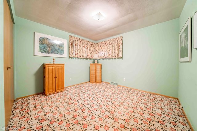 1207 Cordova Road, Mayfield Heights, OH 44124