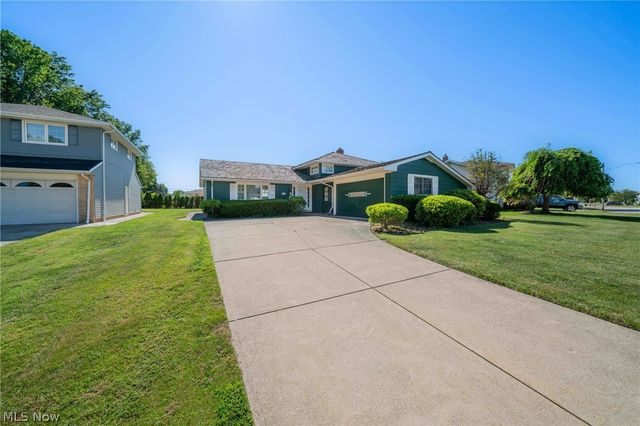 1207 Cordova Road, Mayfield Heights, OH 44124
