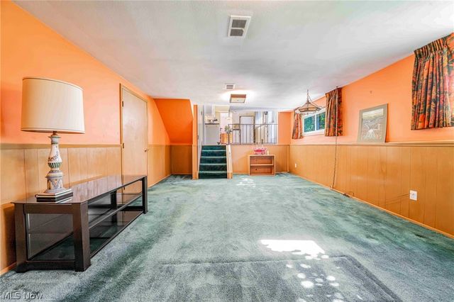 1207 Cordova Road, Mayfield Heights, OH 44124