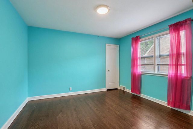 3132 N 49th STREET, Milwaukee, WI 53216