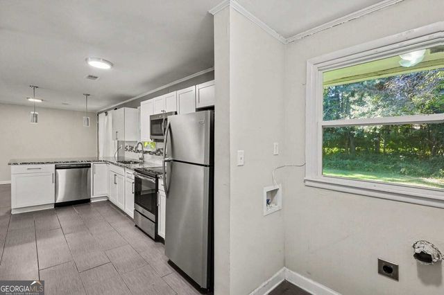 2810 FOXLAIR Trail, South Fulton, GA 30349