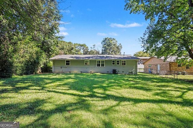 2810 FOXLAIR Trail, South Fulton, GA 30349
