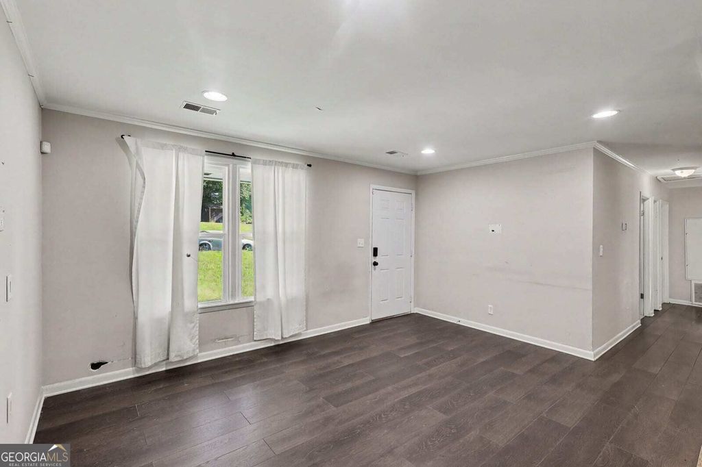 2810 FOXLAIR Trail, South Fulton, GA 30349 — photo 2