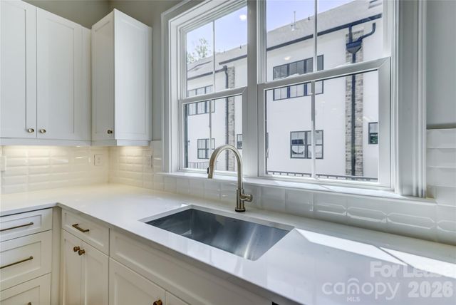 1107 Parkside Greenway Drive, Charlotte, NC 28209