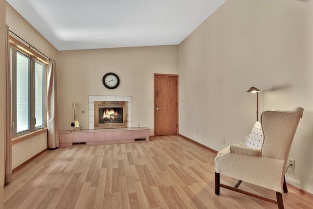 8286 Kingslee Road, Bloomington, MN 55438