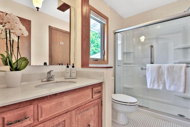 8286 Kingslee Road, Bloomington, MN 55438