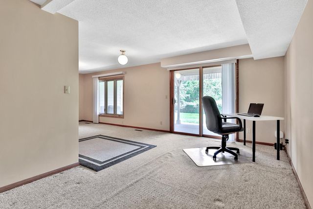 8286 Kingslee Road, Bloomington, MN 55438