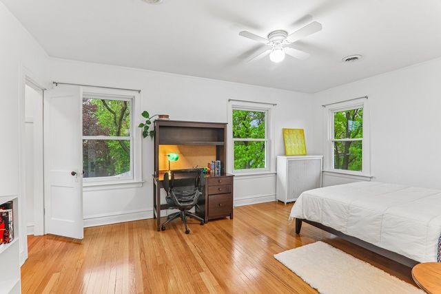 909 Linden Avenue, Oak Park, IL 60302