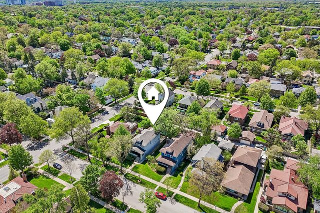 909 Linden Avenue, Oak Park, IL 60302