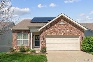 2351 Fourlakes Drive, Belleville, IL 62220