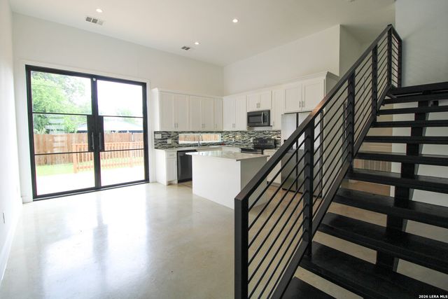 1223 Hays Street, San Antonio, TX 78202