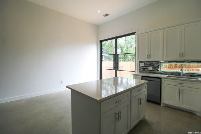 1223 Hays Street, San Antonio, TX 78202