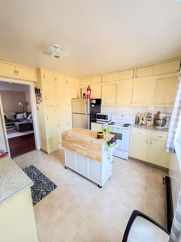 230 SE Spring, Pullman, WA 99163