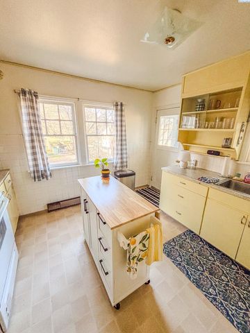 230 SE Spring, Pullman, WA 99163