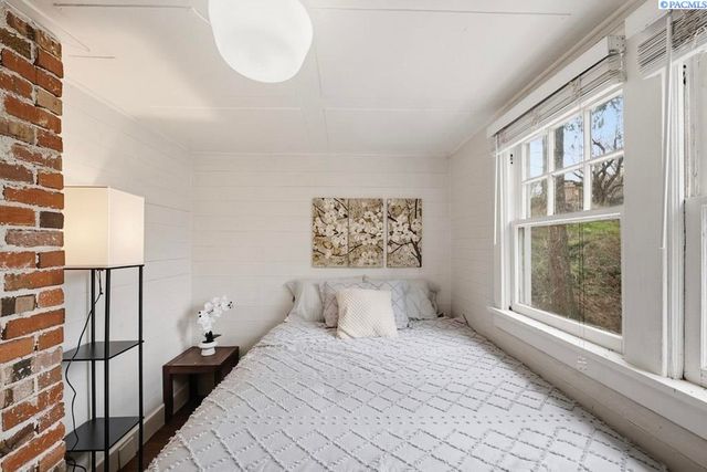 230 SE Spring, Pullman, WA 99163