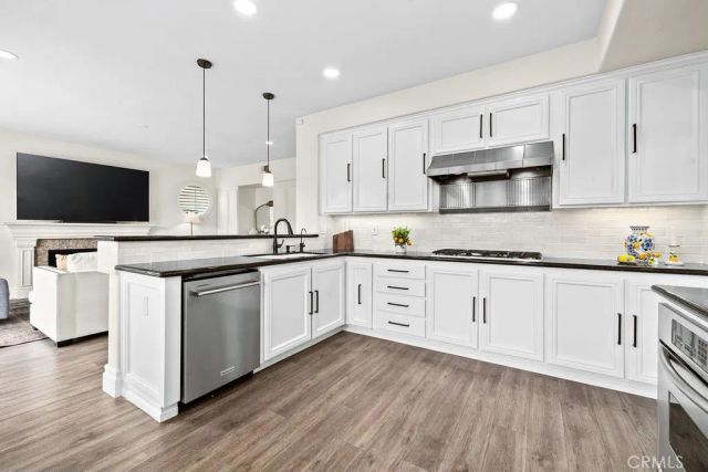 21 Summitcrest, Rancho Santa Margarita, CA 92679
