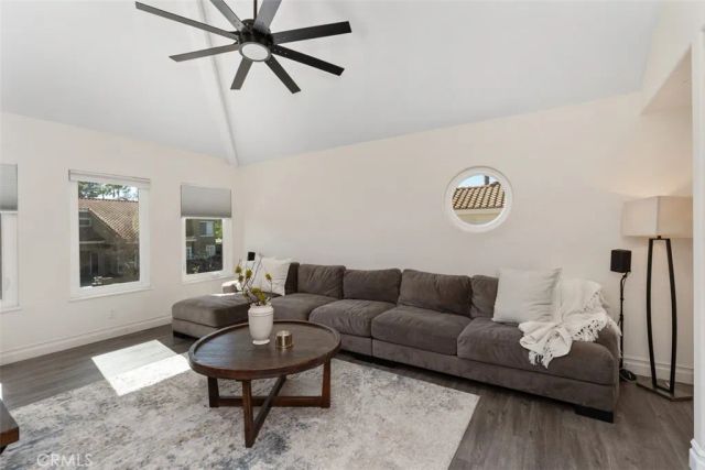 21 Summitcrest, Rancho Santa Margarita, CA 92679