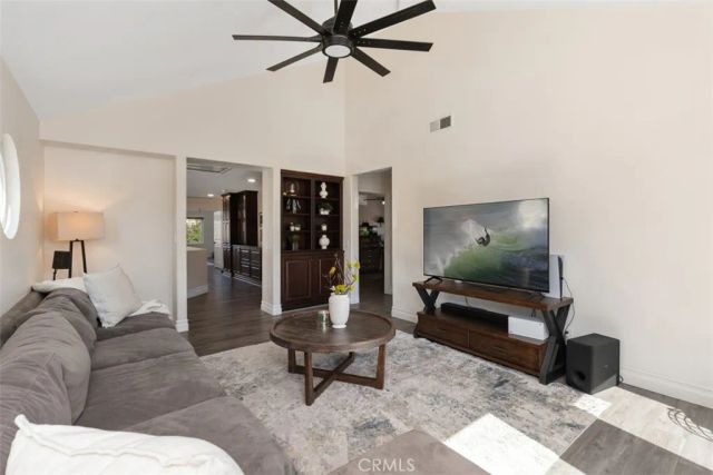 21 Summitcrest, Rancho Santa Margarita, CA 92679