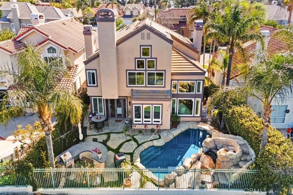21 Summitcrest, Rancho Santa Margarita, CA 92679