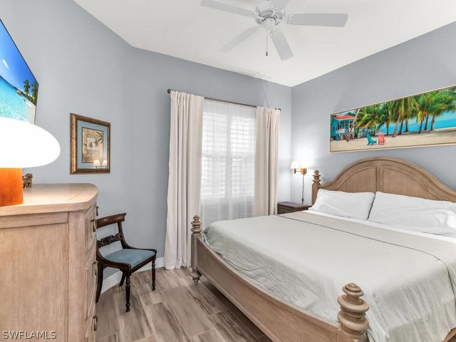 7873 Hawthorne DR 202, Naples, FL 34113