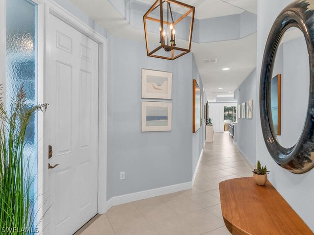 7873 Hawthorne DR 202, Naples, FL 34113