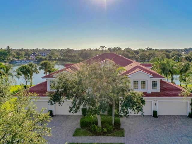 7873 Hawthorne DR 202, Naples, FL 34113