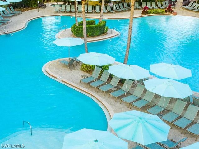 7873 Hawthorne DR 202, Naples, FL 34113