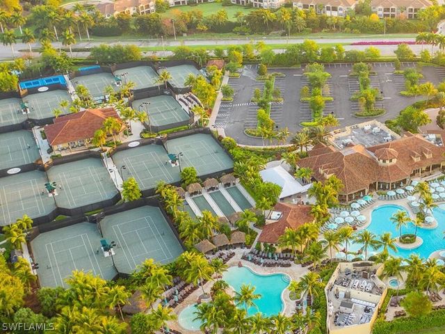 7873 Hawthorne DR 202, Naples, FL 34113