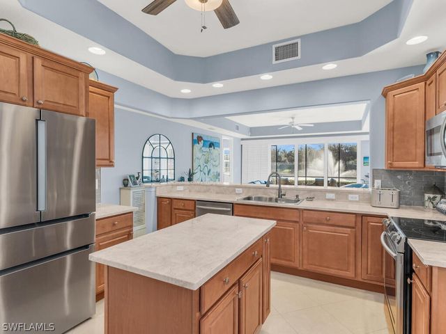 7873 Hawthorne DR 202, Naples, FL 34113