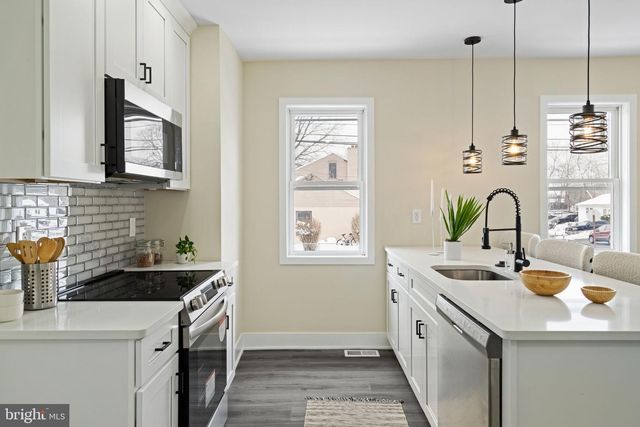 1601 FAIRVIEW AVE, Willow Grove, PA 19090