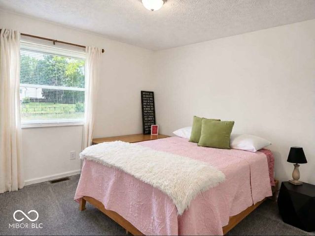 175 Westridge Place, Greenwood, IN 46142