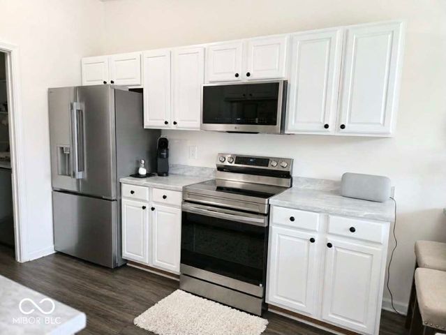 175 Westridge Place, Greenwood, IN 46142