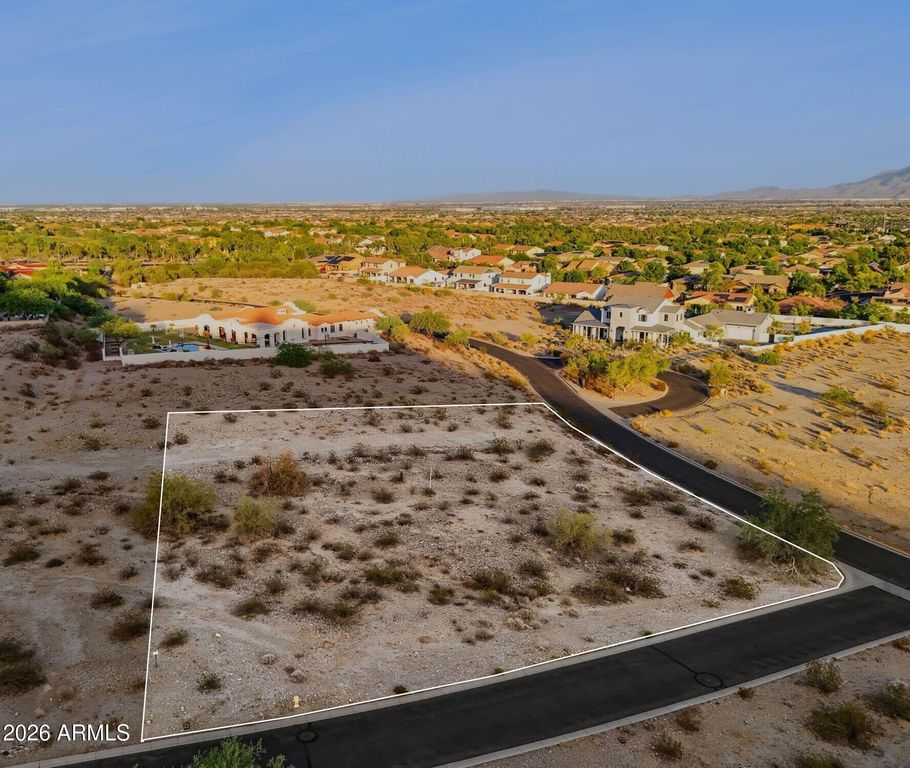 3249 W HIGHLANDS Drive 44, Buckeye, AZ 85396 — photo 2