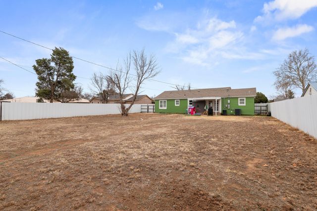 505 E 15th Street, Littlefield, TX 79339