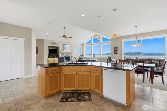 784 Gladstone Drive, Camano Island, WA 98282
