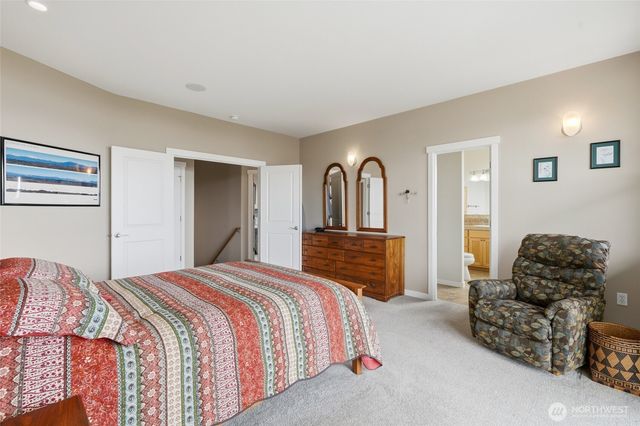 784 Gladstone Drive, Camano Island, WA 98282