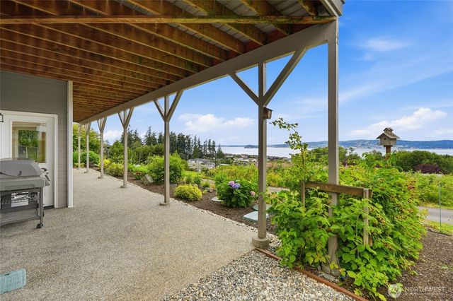 784 Gladstone Drive, Camano Island, WA 98282