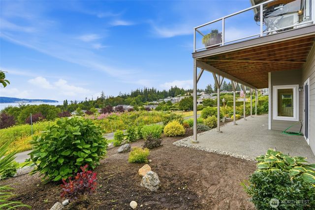 784 Gladstone Drive, Camano Island, WA 98282