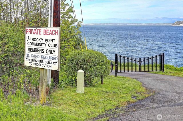 784 Gladstone Drive, Camano Island, WA 98282