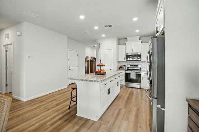 1502 Braeburn Way, Ione, CA 95640